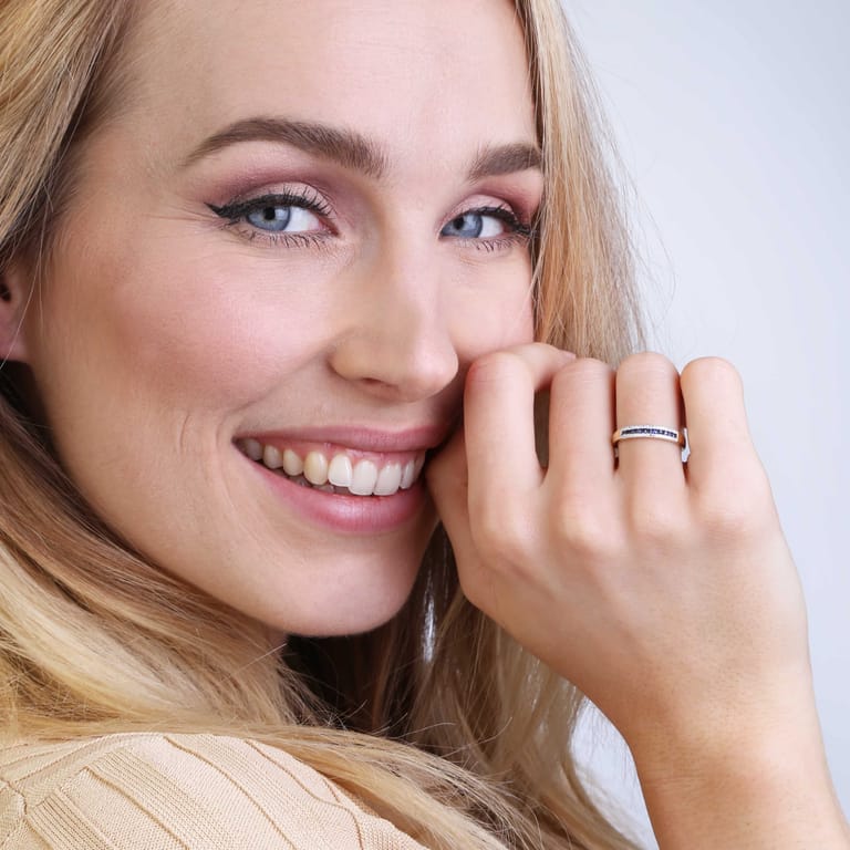 18 Karaat geelgouden ring saffier diamant 0,06ct