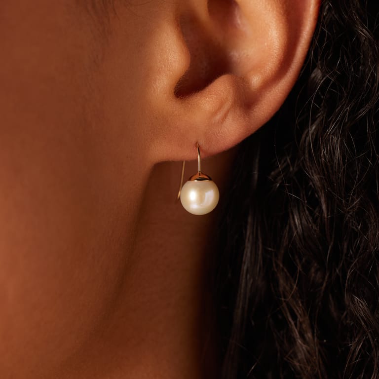14 karaat geelgouden oorhangers parel 8,5mm voor dames
