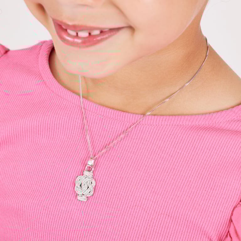 Gerecycled zilveren ketting met Surinaamse mattenklopper