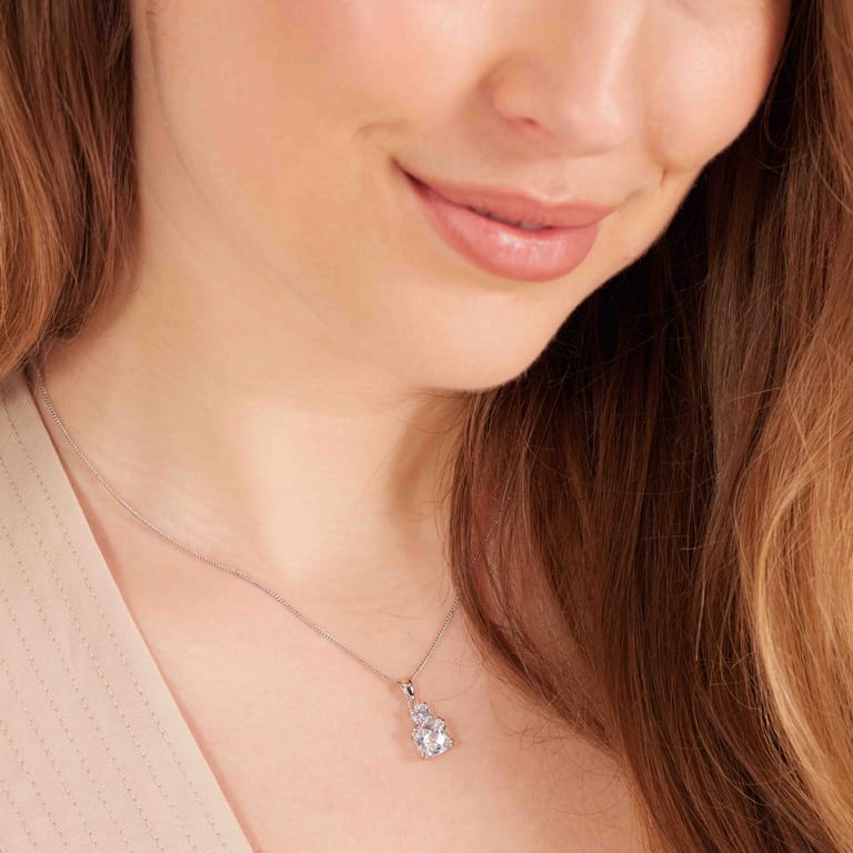 Zilveren set ketting en oorbellen zirkonia