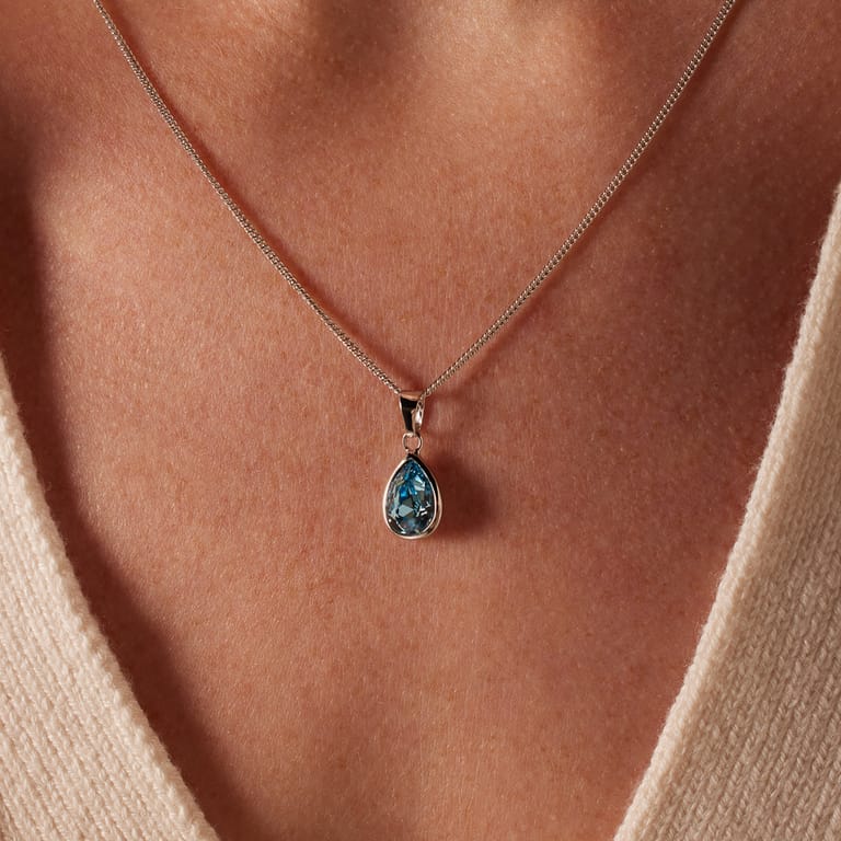 Zilveren ketting met hanger druppel kristal aqua voor dames