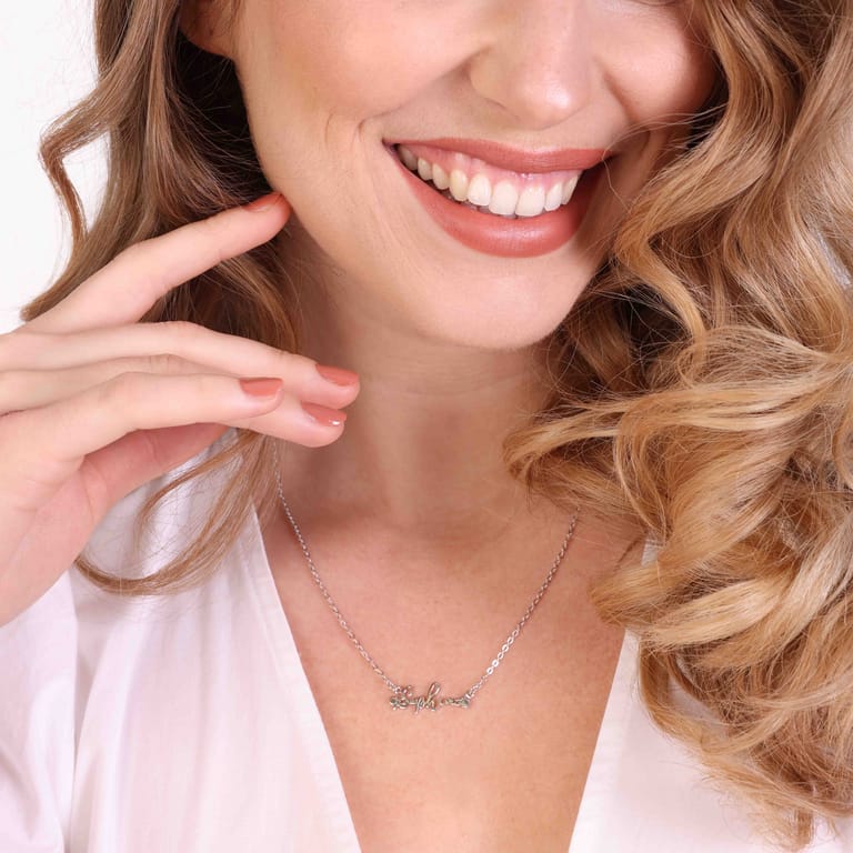 Zilveren naamketting voor dames