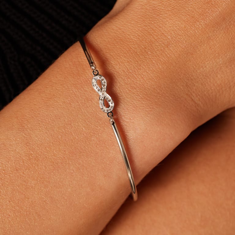 Unendliches Edelstahlarmband mit Kristall