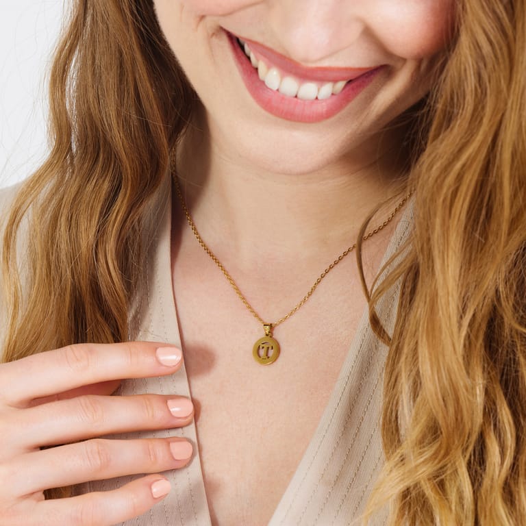 Stalen goldplated ketting met letterhanger T voor dames