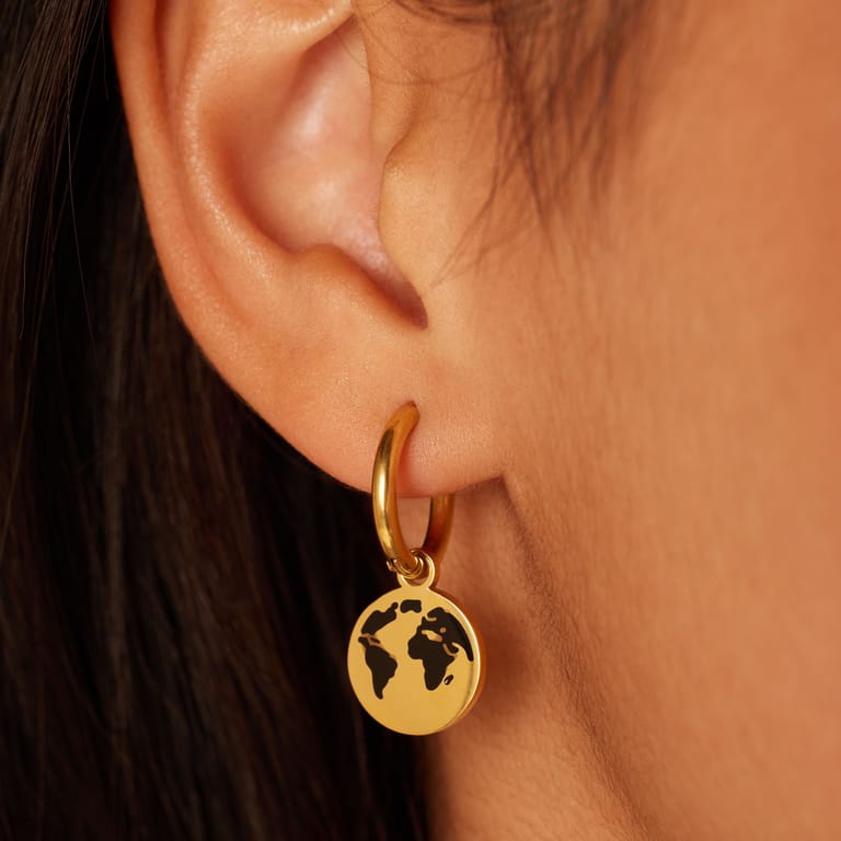 Stalen goldplated oorringen met hanger met wereldbol voor dames