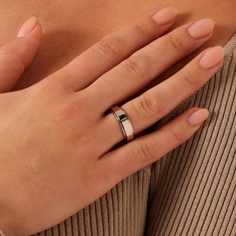 Gerecycleerd stalen anxiety ring