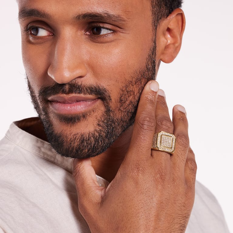 Stalen goldplated herenzegelring met zirkonia