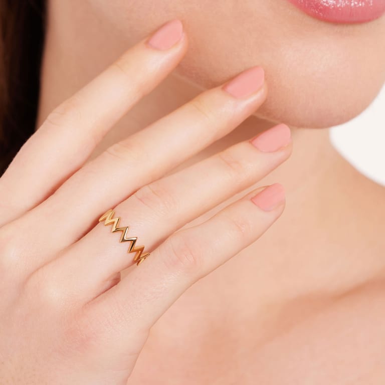 Silberner Ring Zick-Zack-Design goldplattiert