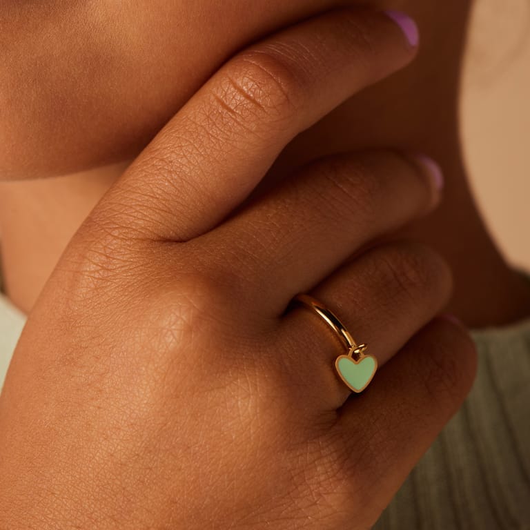 Stalen goldplated ring met hart emaille mint