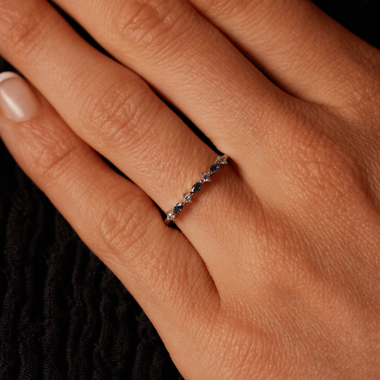 Zilveren ring blauw/wit zirkonia