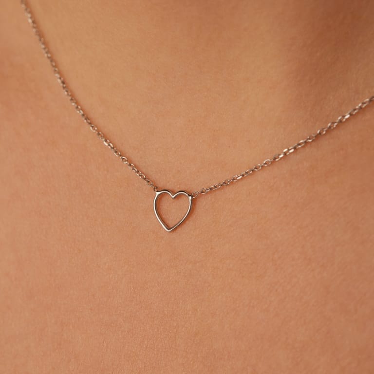 Zilveren ketting met hanger open hart