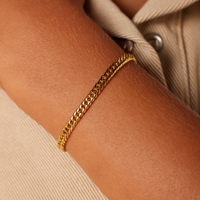 Stainless steel goldplated armband met gourmetschakel 4mm