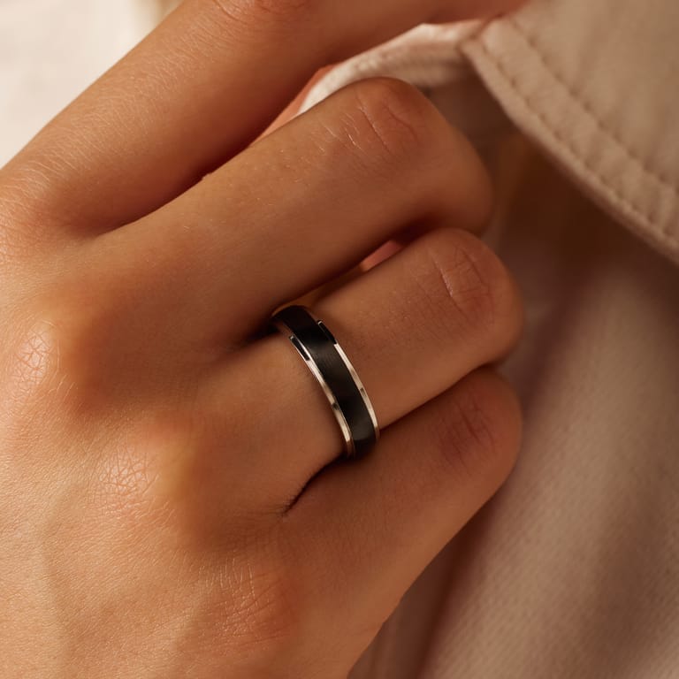 Stainless steel ring mat zwart