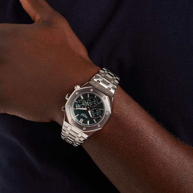 Regal heren horloge met stalen kast