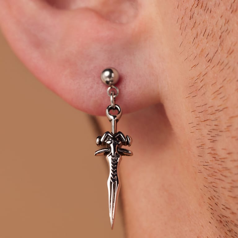 Stainless steel oorringen met zwaard voor heren