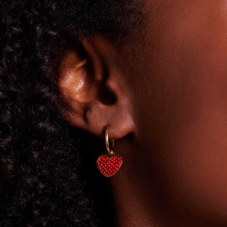 LivLiv stainless steel goldplated oorringen hart kristal red velvet voor dames