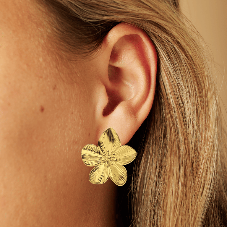 Stalen goldplated oorbellen bloemen