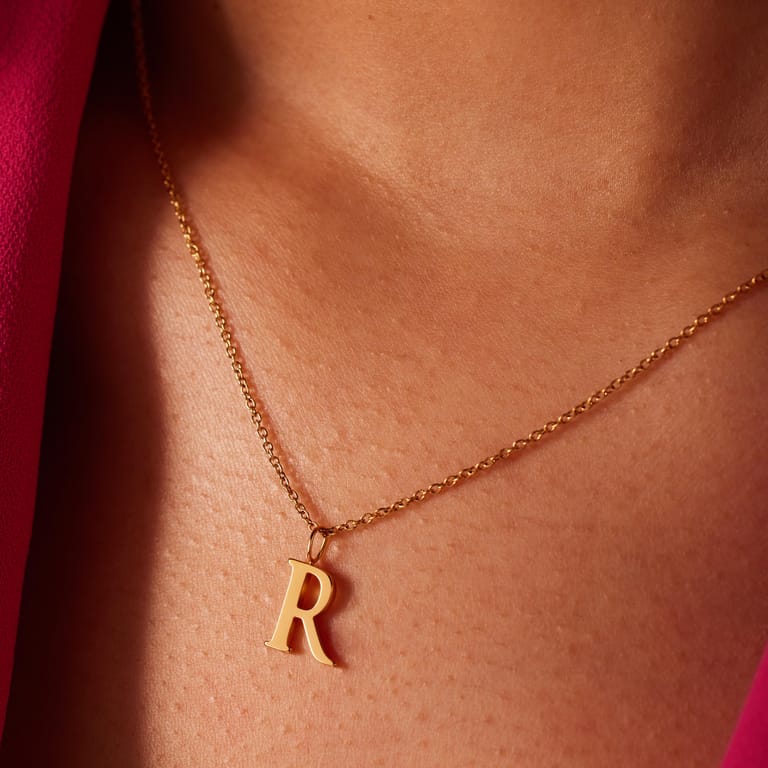 Stainless steel goldplated ketting met letterhanger R voor dames