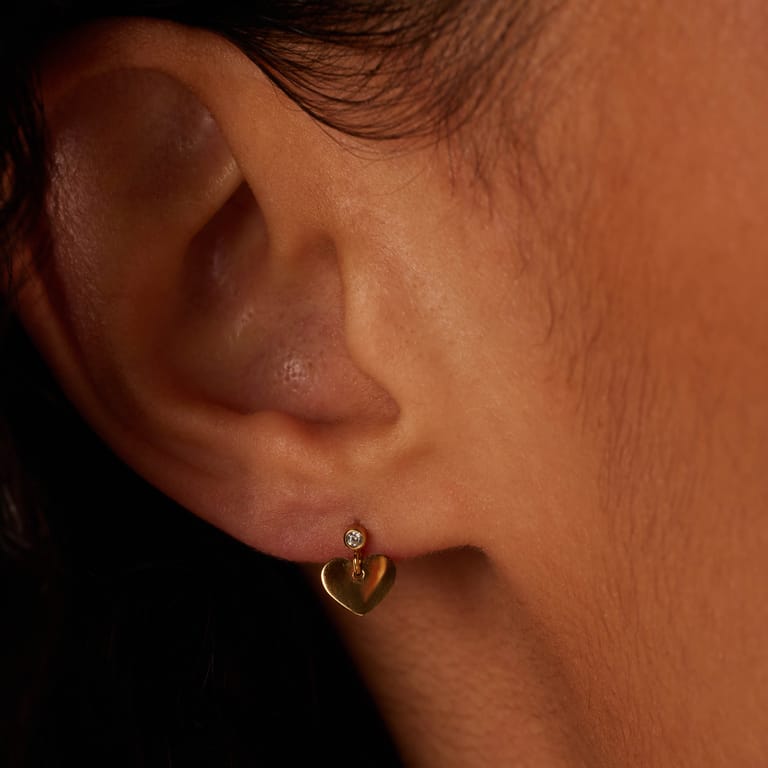 Stainless steel goldplated oorhangers hart met zirkonia voor dames