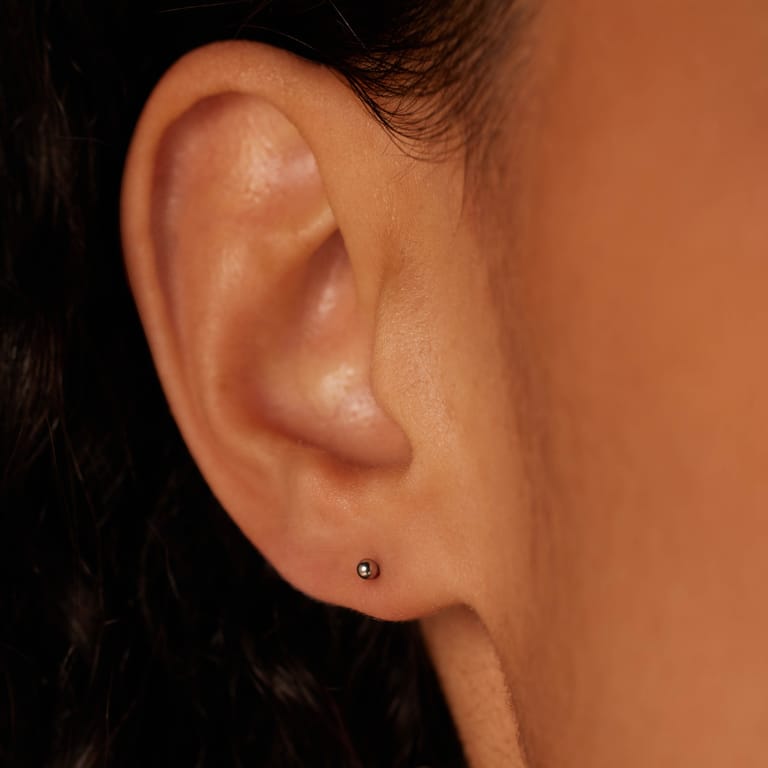 Edelstahlohrringe, Kugel, 2mm