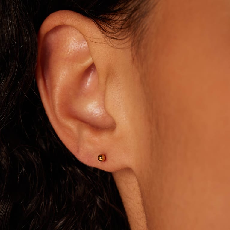 Stainless steel goldplated oorknoppen 2,5mm