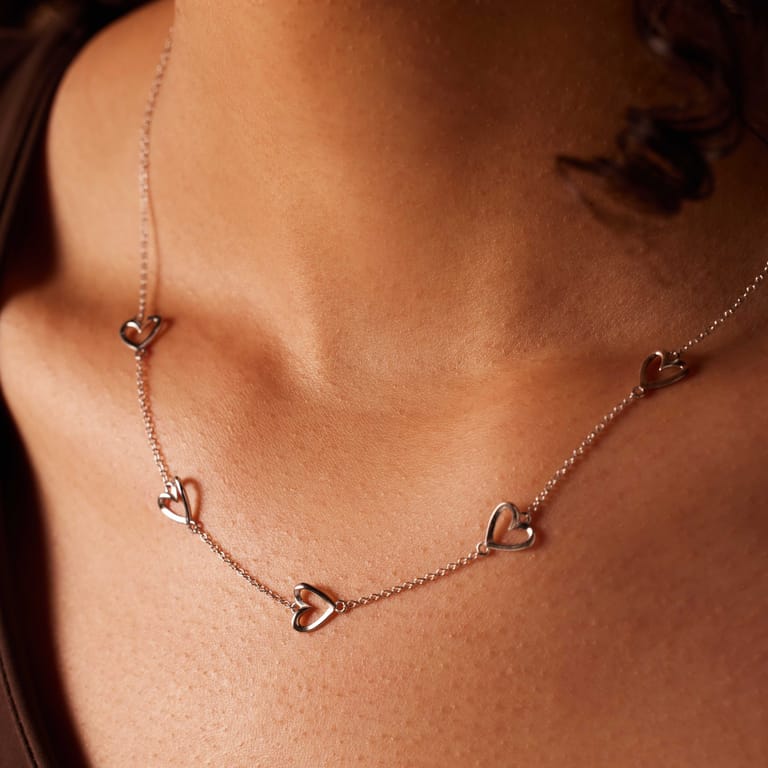 Zilveren ketting met hangers hart