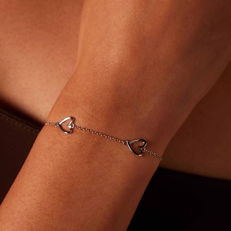 Zilveren armband hartjes