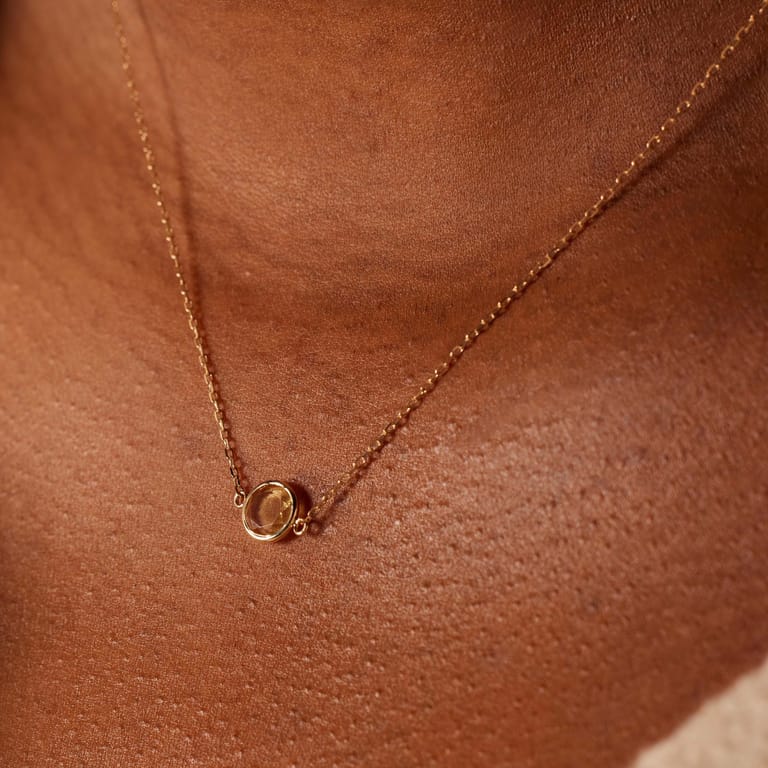 14 karaat geelgouden ketting met geboortesteen hanger November