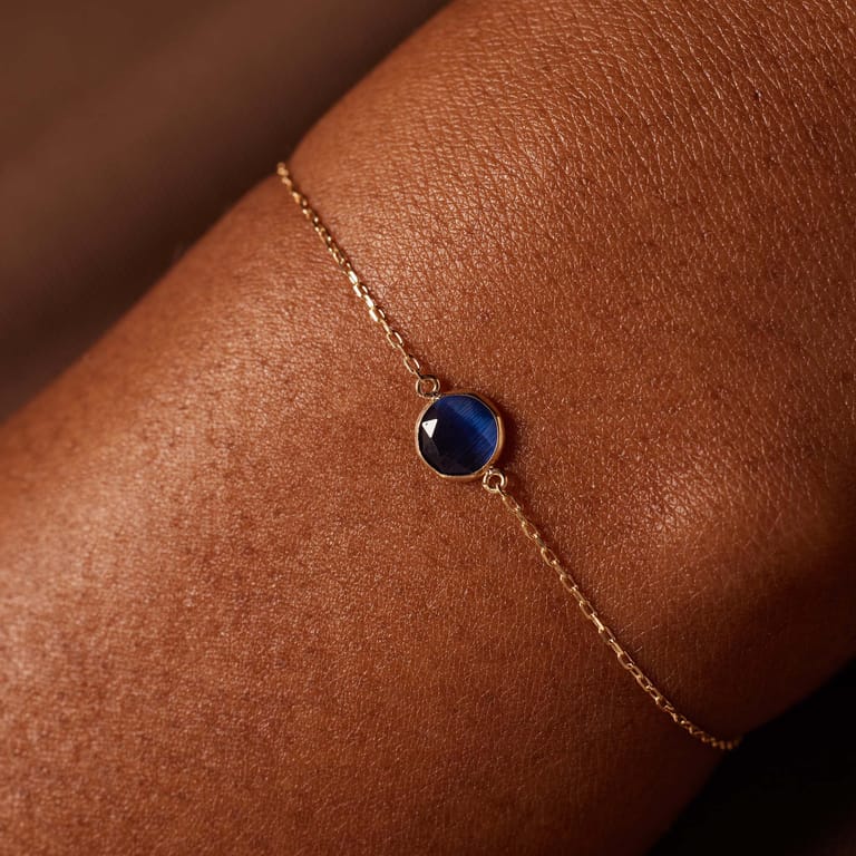 Armband aus 585 Gelbgold mit Geburtsstein-Anhänger, September