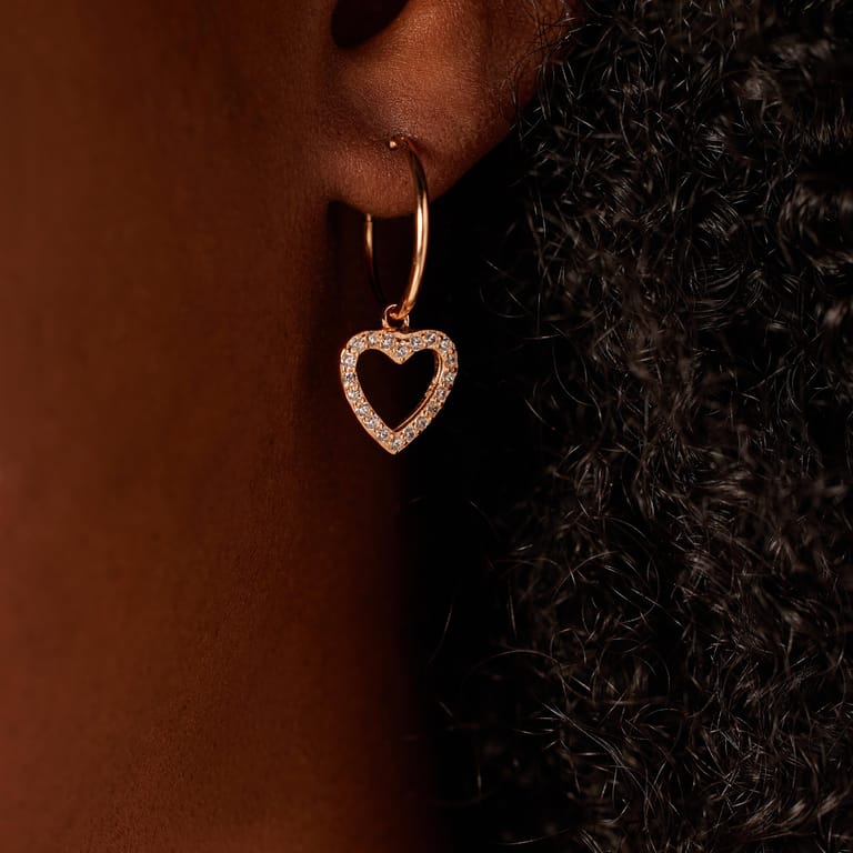 Zilveren roseplated oorringen hart zirkonia voor dames