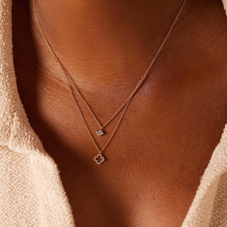 Zilveren goldplated ketting met hanger klaver met zirkonia voor dames