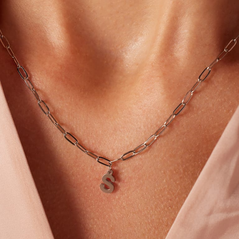 Stainless steel ketting closed forever met letter S