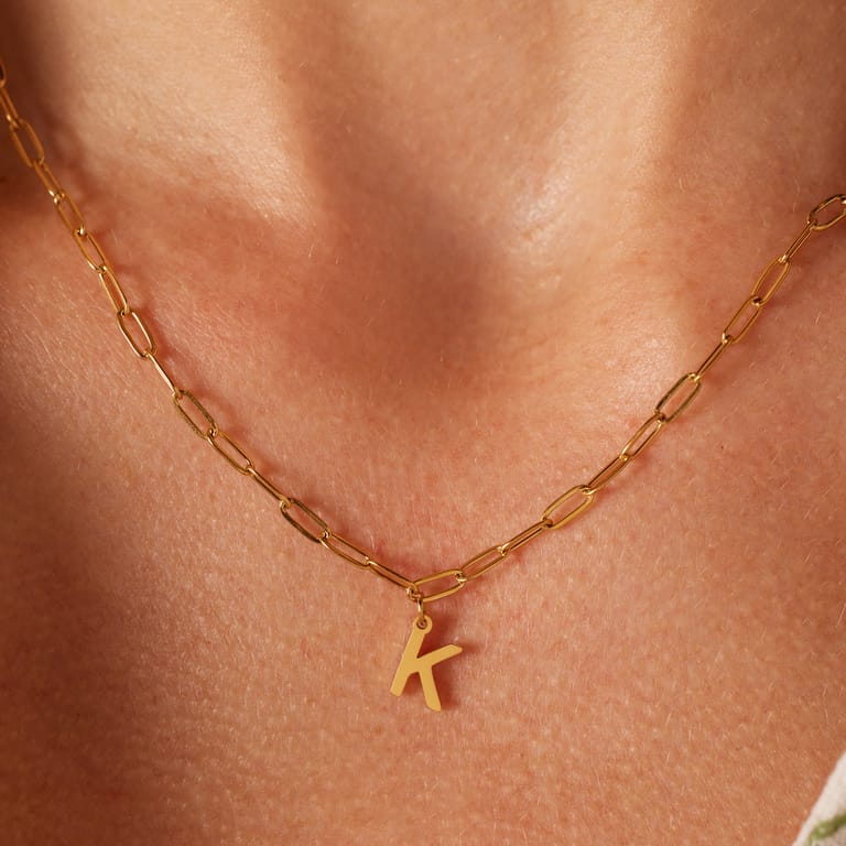 Stalen goldplated ketting met hanger letter K voor dames