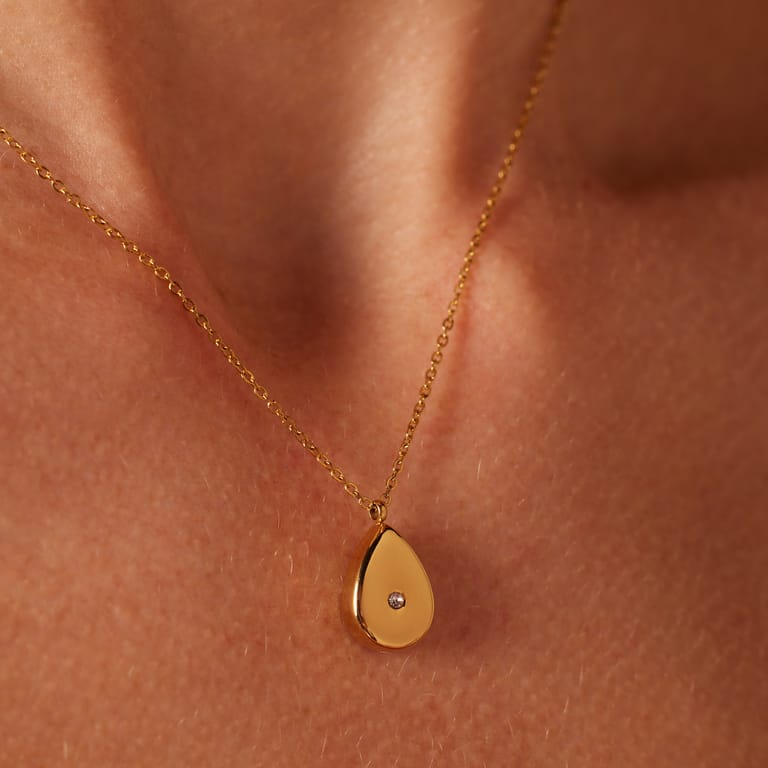 Stalen goldplated ketting met hanger druppel met zirkonia voor dames