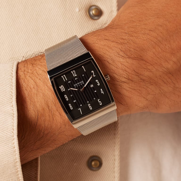 Bering Uhr mit Solarfunktion mit Armband aus Mesh, Silber, 16433-002