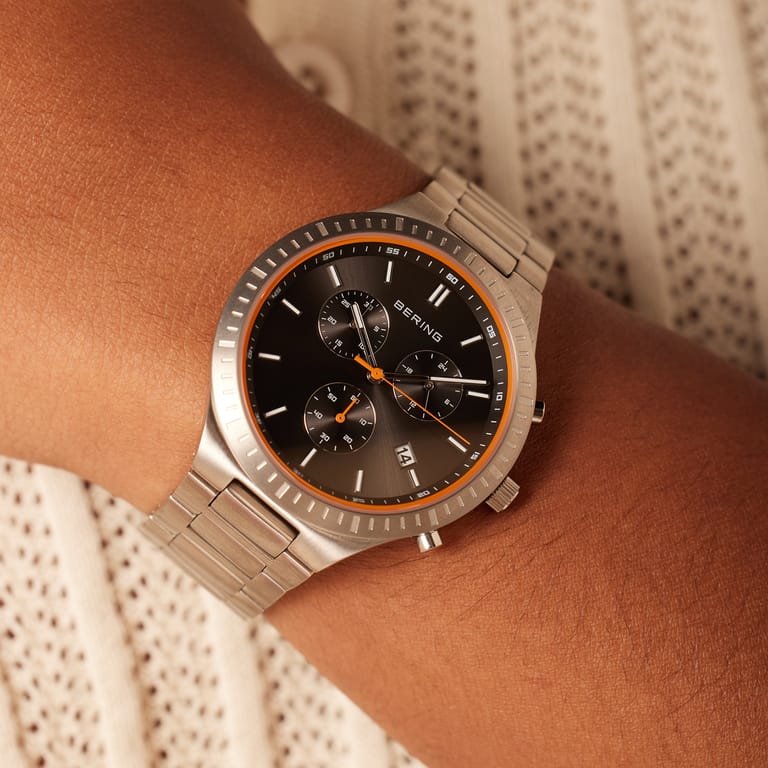 Bering horloge titanium zilver 11743-709