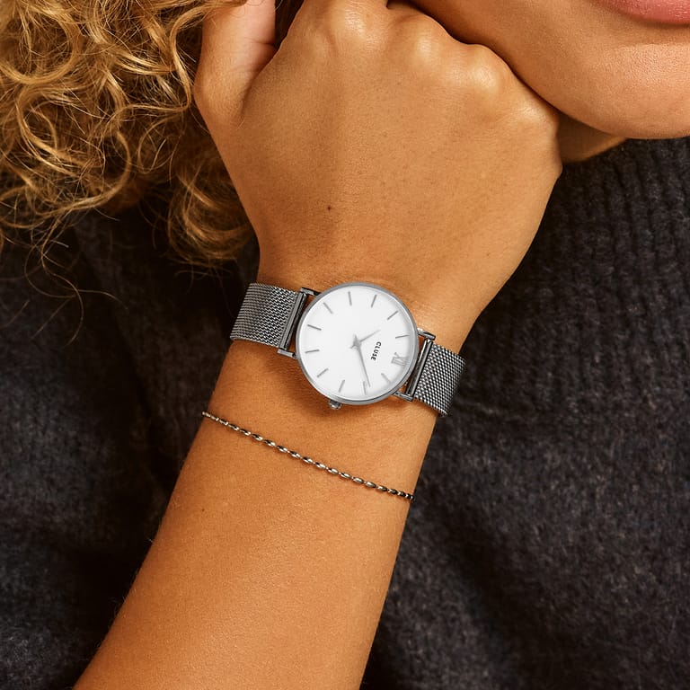 CLUSE – Uhr aus der Minuit-Kollektion mit silberfarbenem Mesh-Armband aus Edelstahl