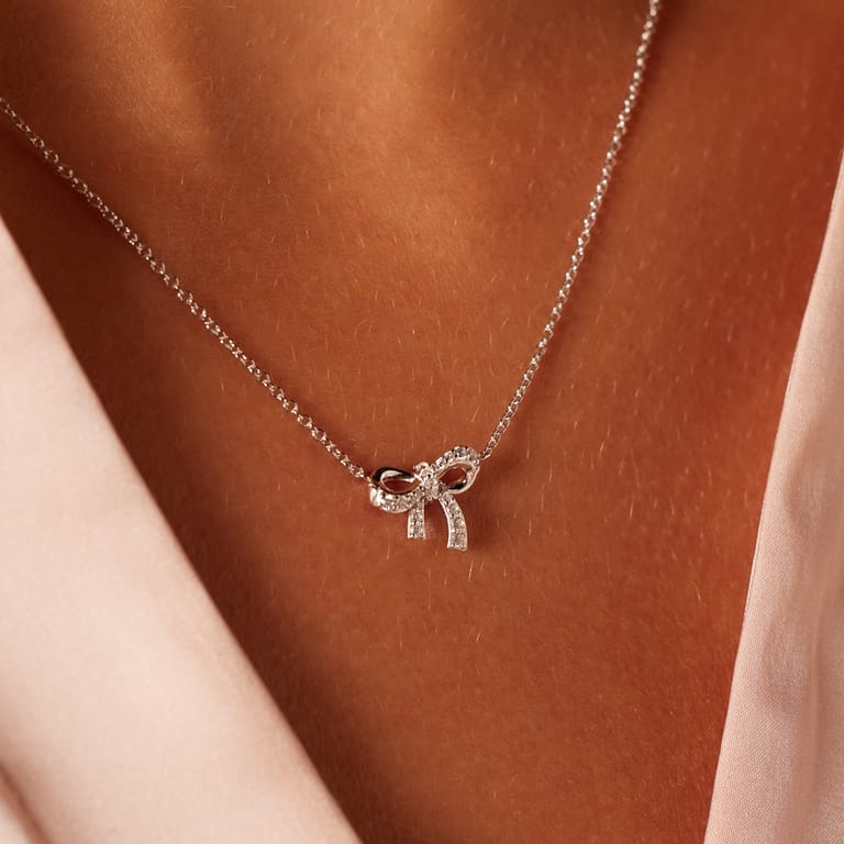 Zilveren ketting strik zirkonia
