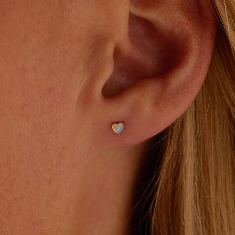 Ohrringe aus 585er Gelbgold, Herz, Opal