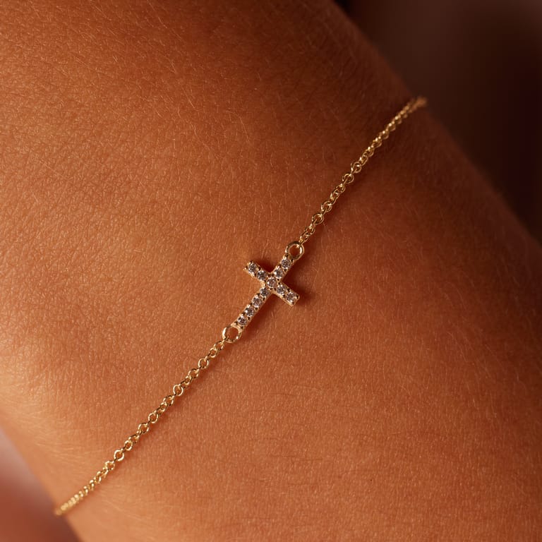 9 karaat armband met kruis met zirkonia