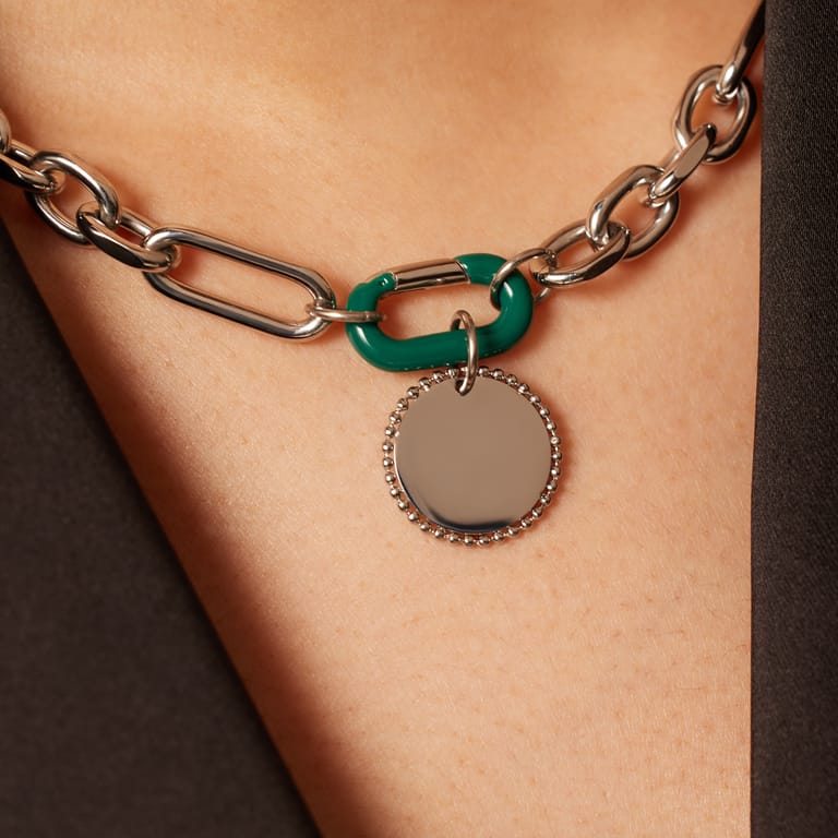 Stahlanhängerverschluss oval mit grünem Emaille