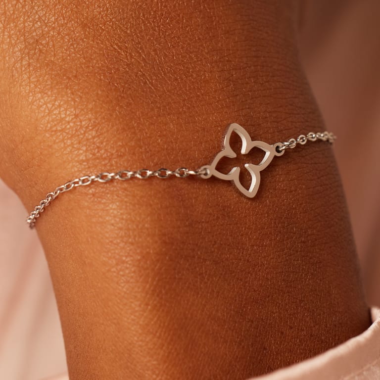 Stainless steel armband met ovale bloem