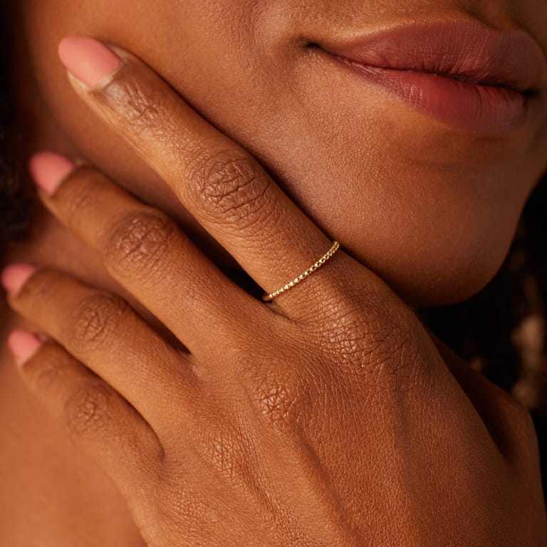 14 Karat Gelbgoldring mit Kügelchen
