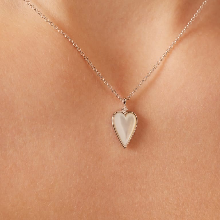 Zilveren ketting hart parelmoer