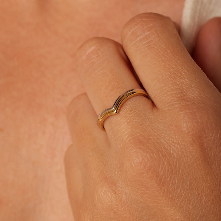 Silberner Bicolor-Ring ohne Steine für Damen