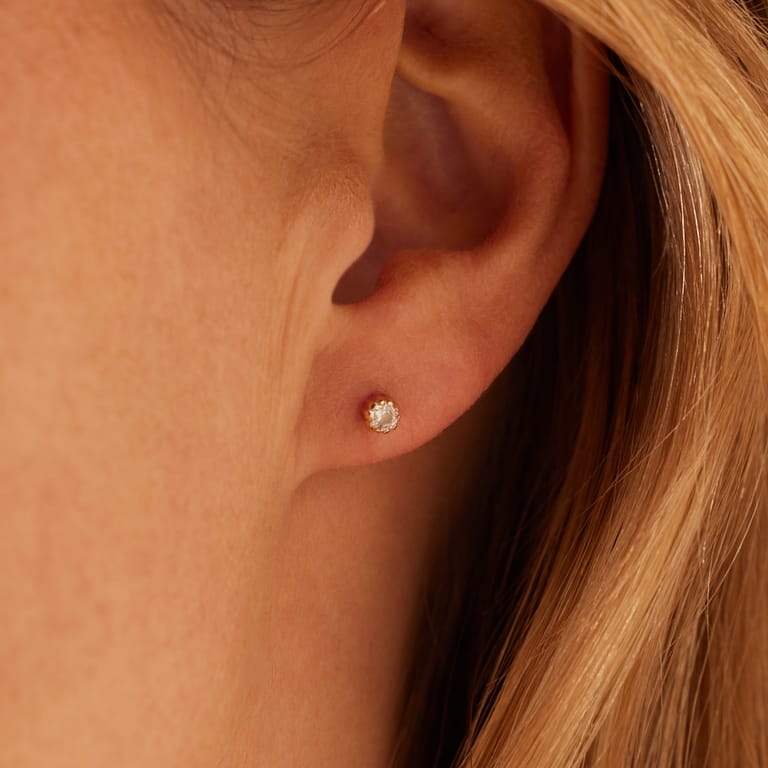 9-Karat-Ohrstecker mit Zirkonia für Damen