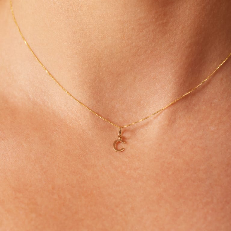 14 karaat gouden letter hanger alfabet