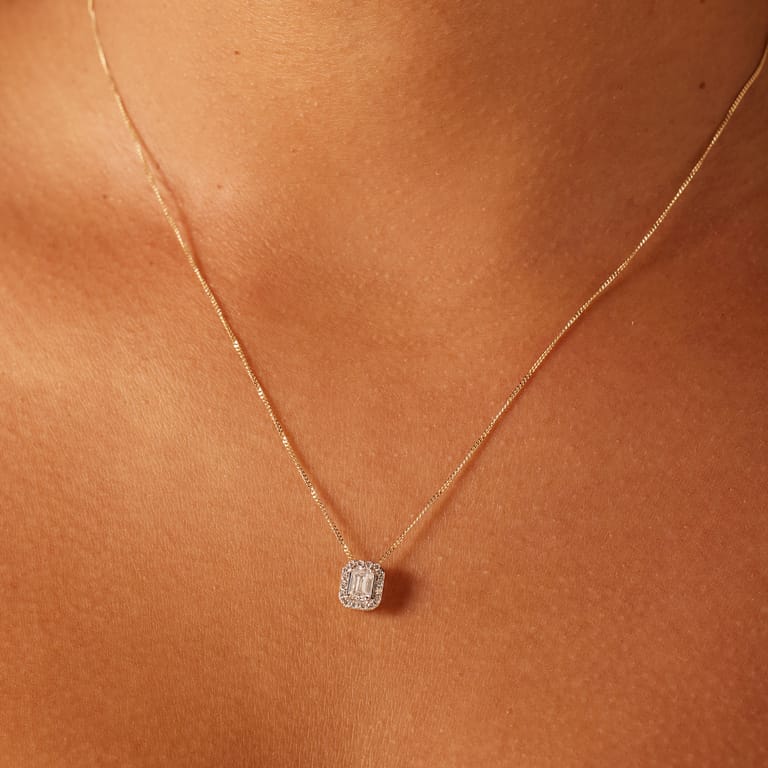 14 karaat geelgouden ketting met hanger met 17 labgrown diamanten voor dames