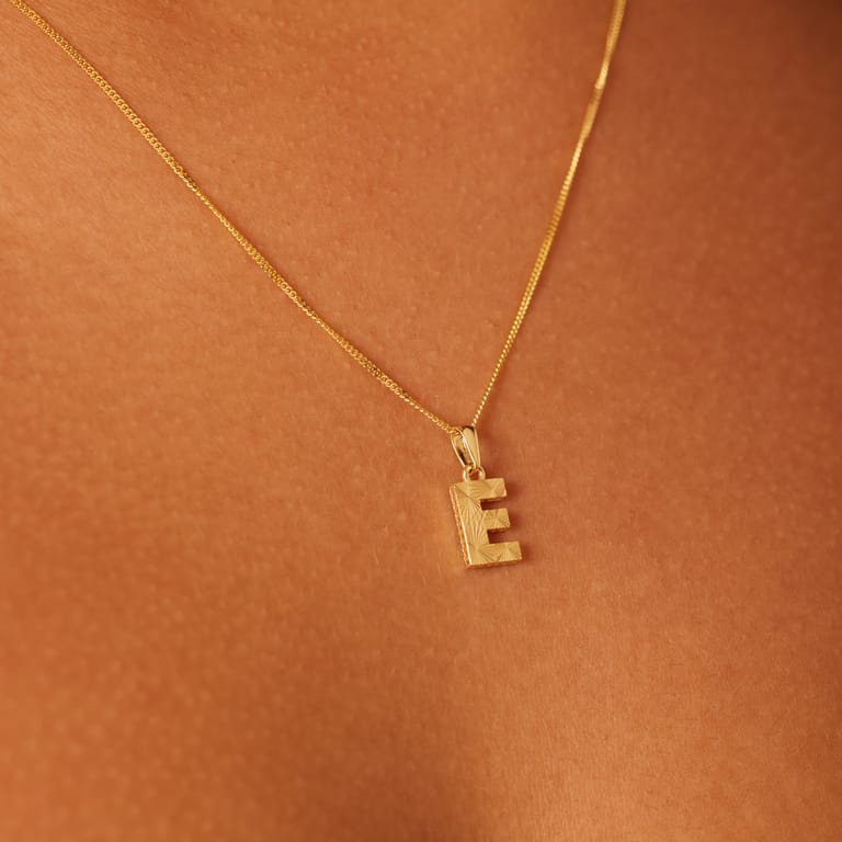 14 karaat geelgouden letterhanger voor dames