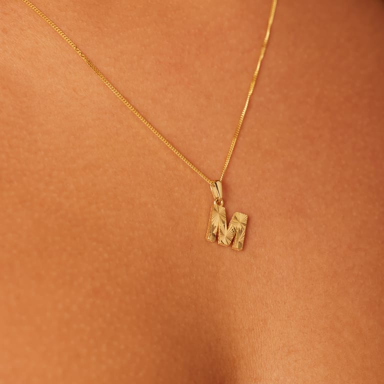 14 karaat geelgouden letter hanger voor dames